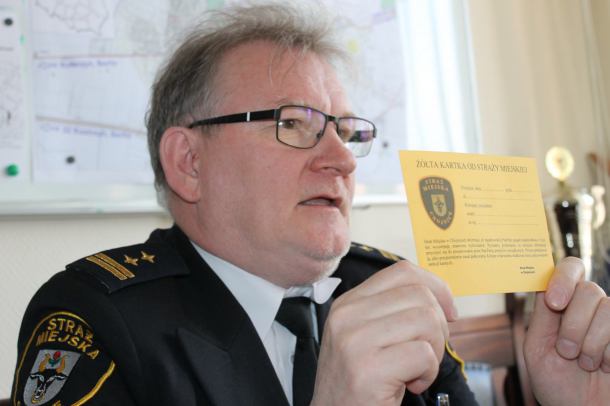 Żółte kartki dla nieprawidłowo parkujących