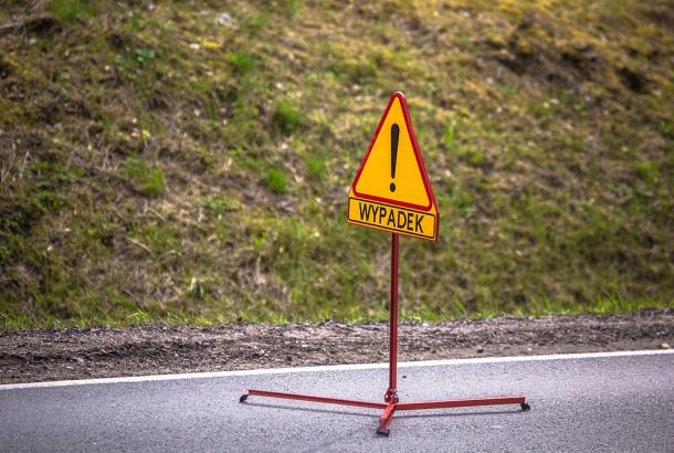 Zderzenie dwóch ciężarówek za Czerskiem
