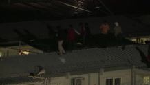 Nocne zamieszki w obozie dla imigrantów na wyspie Lesbos. To w nim gościł papież Franciszek