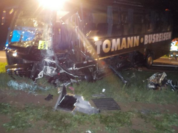 Wypadek autobusu wiozącego chojnickich licealistów. Jedna osoba nie żyje