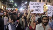 30 mężczyzn zgwałciło 16-latkę. Wielotysięczny protest w Brazylii