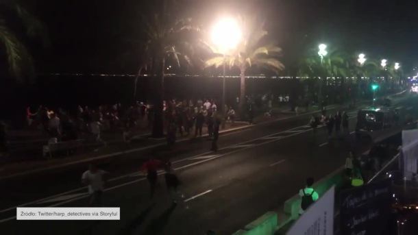 Rozpędzona ciężarówka staranowała tłum na promenadzie w Nicei. Zginęły co najmniej 84 osoby