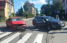 Kolizja przed komendą 