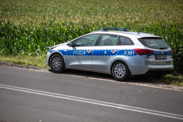 63-letni motorowerzysta i 30-latek na deskorolce, obydwaj pod wpływem alkoholu spowodowali kolizje 