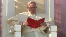 Papież Franciszek wziął udział w drodze krzyżowej na krakowskich Błoniach