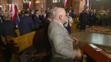 Znak pokoju? Andrzej Duda i Lech Wałęsa podali sobie ręce