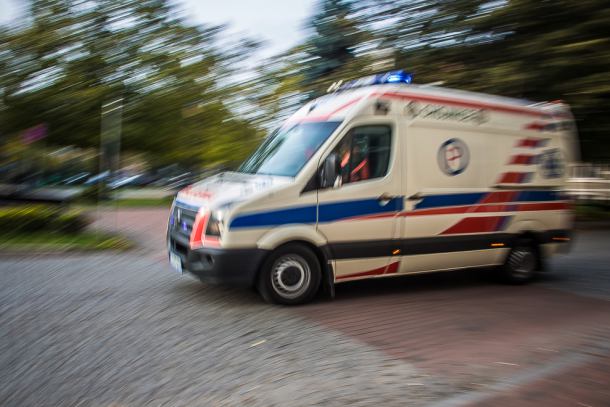 Wypadek przy pracy w Topoli k/Chojnic. Mężczyzna spadł z rusztowania