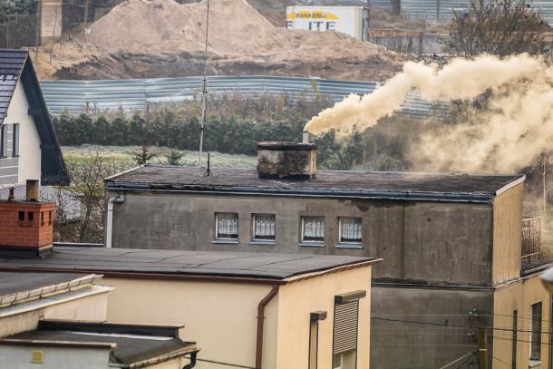 Smog w Kościerzynie. Normy PM2,5 znacznie przekroczone