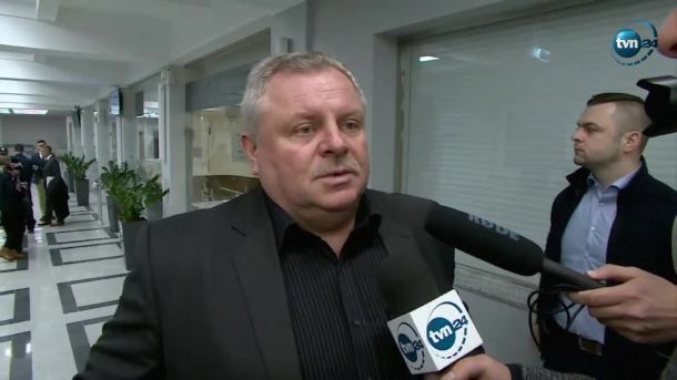 "Kręci i zachowuje się tak, jakby ktoś nim kierował". Ojciec Ewy Tylman o Adamie Z.