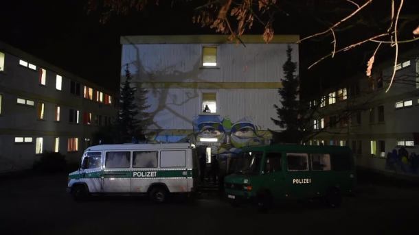 Zatrzymano podejrzanego o kontakty z zamachowcem z Berlina. Przeszukania w ośrodku dla uchodźców