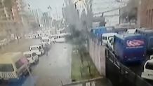 Zamach bombowy w Izmirze, są zabici i ranni. Moment zamachu