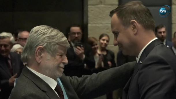 "Syn narodu żydowskiego i polskiej ziemi". Szewach Weiss odznaczony Orderem Orła Białego