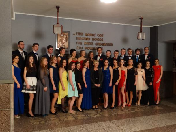 Studniówka sępoleńskiego "ogólniaka" (FOTO)