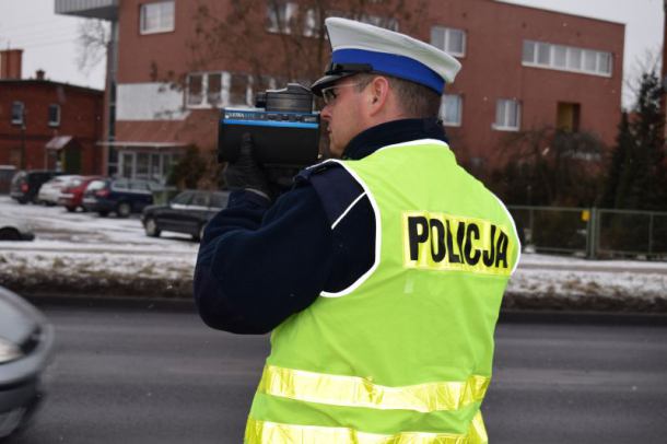 Trzydniowa policyjna akcja "Prędkość" i "Bezpieczny pieszy" w powiecie chojnickim