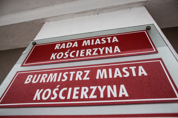 Samorządy powiatu kościerskiego łączą się w żałobie po śmierci prezydenta Gdańska