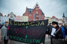 Czarny protest w Chojnicach. Relacja reportera ze Starego Rynku