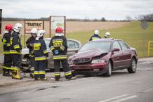 Zderzenie audi i bmw na drodze Chojnice - Brusy