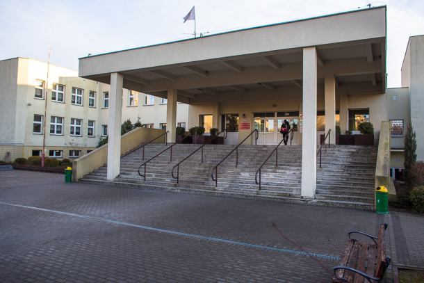 Przeniesienie uczniów do SP nr 8 w Chojnicach. Znów zdecydują o tym radni