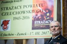 70 lat straży pożarnej na terenie powiatu człuchowskiego uwiecznione w książce