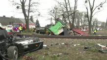 Pendolino staranowało ciężarówkę na przejeździe. 18 osób zostało rannych