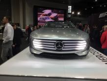 Mercedes IAA. Przyszłość aut z gwiazdą na masce?