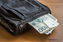 Nastolatka z Chojnic okradała własnego ojca 