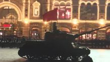 Nocna próba z udziałem 10 tys. żołnierzy i pojazdów wojskowych. Moskwa przygotowuje się do obchodów Dnia Zwycięstwa