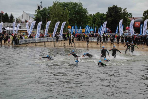 III Marbruk Triathlon Charzykowy. Posłuchaj relacji z mobilnego studia Weekend FM