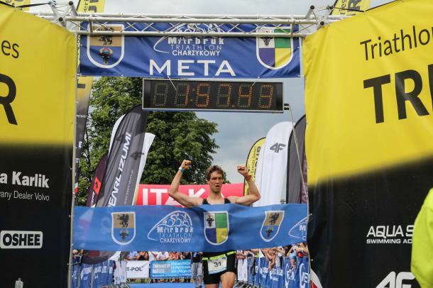 Marbruk Triathlon Charzykowy. Poznaj zwycięzców niedzielnych zmagań (FOTO)