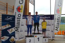 Zawodnicy UKS Manta Kościerzyna wrócili z medalami z Mistrzostw Polski Seniorów i Juniorów w pływaniu w płetwach