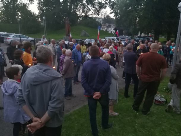 Mieszkańcy Bytowa zawieszają protesty przed sądem, ale wspólnie zakładają grupę "Wolny Bytów"