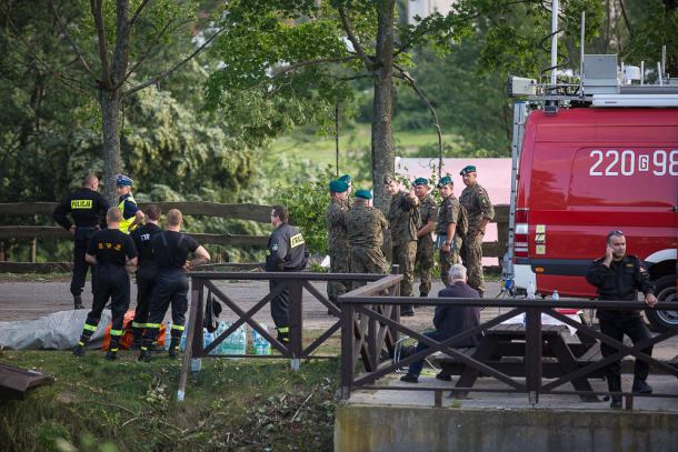 Rzeka Brda grozi wylaniem. Na miejscu są strażacy i wojskowi (FOTO)