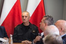 "Będziemy tutaj tak długo, jak długo będziemy potrzebni" - mówi szef polskich strażaków