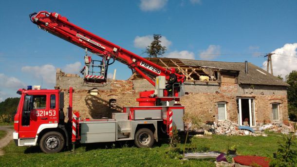 Komendant straży pożarnej z Sępólna: "przez tydzień było tyle zgłoszeń, co normalnie przez cały rok" (FOTO)