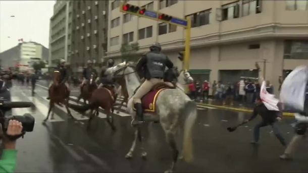 Zamieszki w stolicy Peru. Strajkujący nauczyciele starli się z policją
