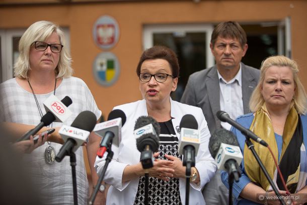 Będzie 500+ dla nauczycieli - potwierdza minister Zalewska
