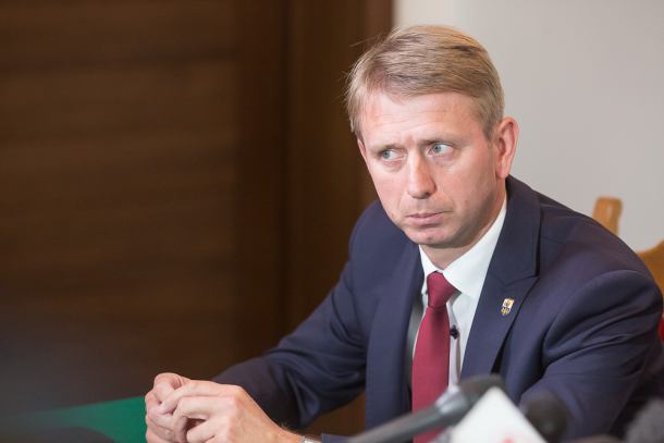 Brakuje fachowców przy remontach domów uszkodzonych przez nawałnicę