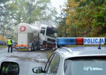 Zderzenie dwóch ciężarówek na drodze wojewódzkiej Kościerzyna - Chojnice (FOTO)