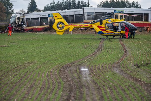 Policja wstępnie wskazuje sprawcę zderzenia szynobusu ze śmieciarką