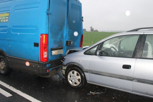 Poważny wypadek drogowy w Pawłowie koło Chojnic (FOTO)