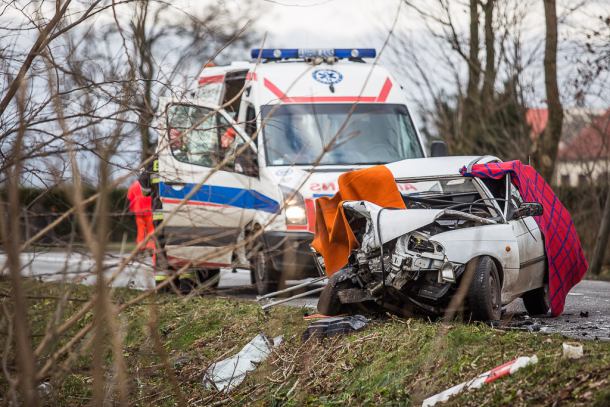 Policyjne śledztwo wyjaśni przyczyny śmiertelnego wypadku na drodze 240 Chojnice - Tuchola