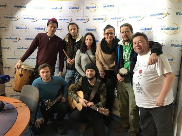 Damian Syjonfam z zespołem zaśpiewał w Weekend FM