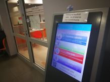 Psuje się kolejkomat w Wydziale Komunikacji bytowskiego starostwa