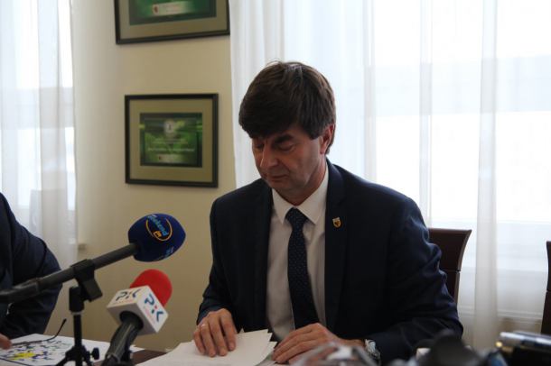 Powiat tucholski rusza z remontem placówek oświatowych, uszkodzonych w sierpniowej nawałnicy