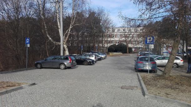 Niższe opłaty parkingowe przy szpitalu w Bytowie