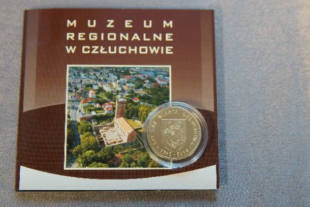 Muzeum Regionalne wydało numizmat z okazji 670. rocznicy nadania Człuchowowi praw miejskich