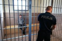 Pięć lat więzienia grozi 17-latkowi z Człuchowa. Chłopak odpowie za rozbój