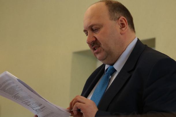 Radni z Czarnego ponownie za podwyżką dla burmistrza
