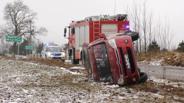 21-letnia kobieta poszkodowana w wypadku w powiecie kościerskim (FOTO)