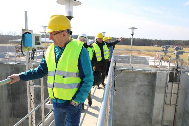 Remont oczyszczalni ścieków w Człuchowie na półmetku. Burmistrz napije się z niej wody